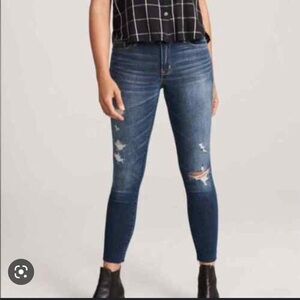 Abercrombie & Fitch Harper Ankle Distressed with Raw Hem - Mid Rise